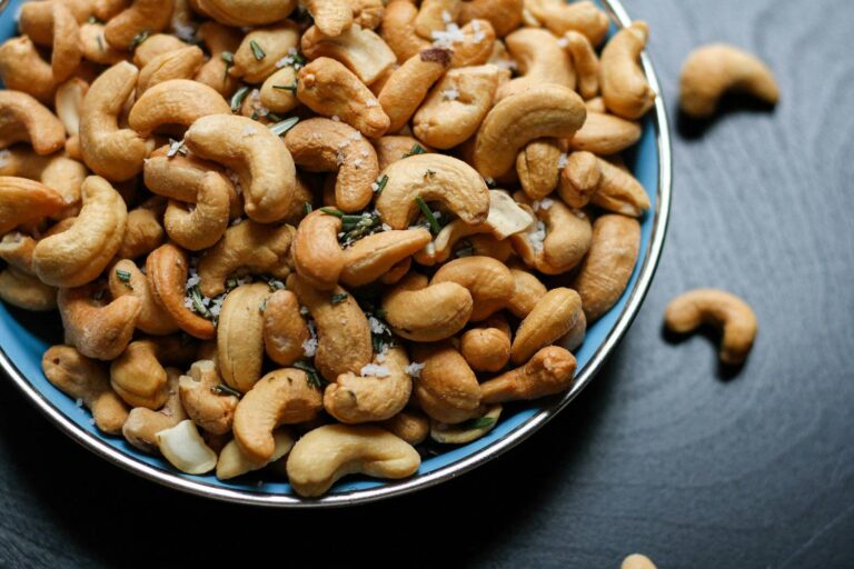 10 Reasons Why Cashew is good for you : Mohit Tandon USA